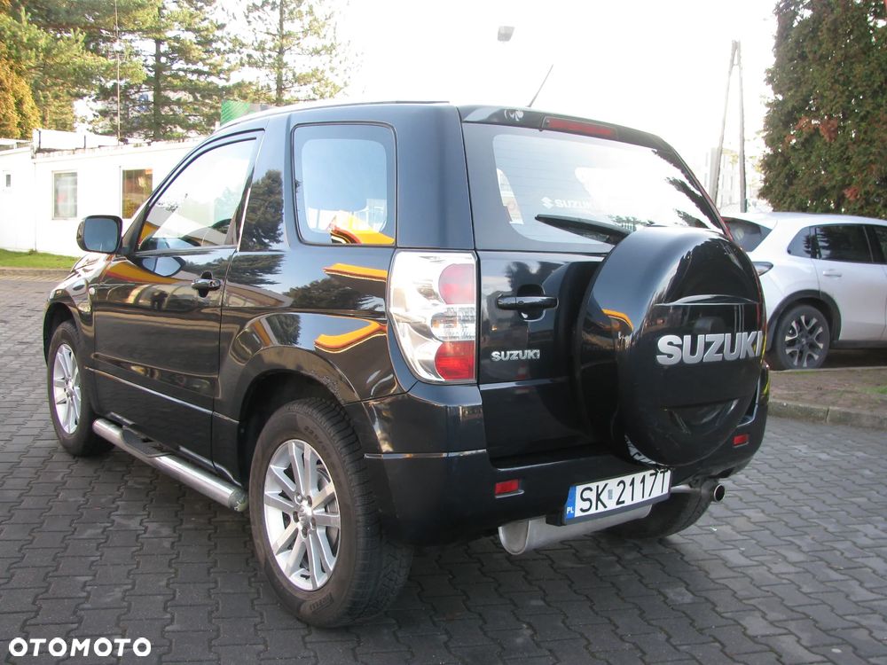 Suzuki Grand Vitara 1.6 Club - 11