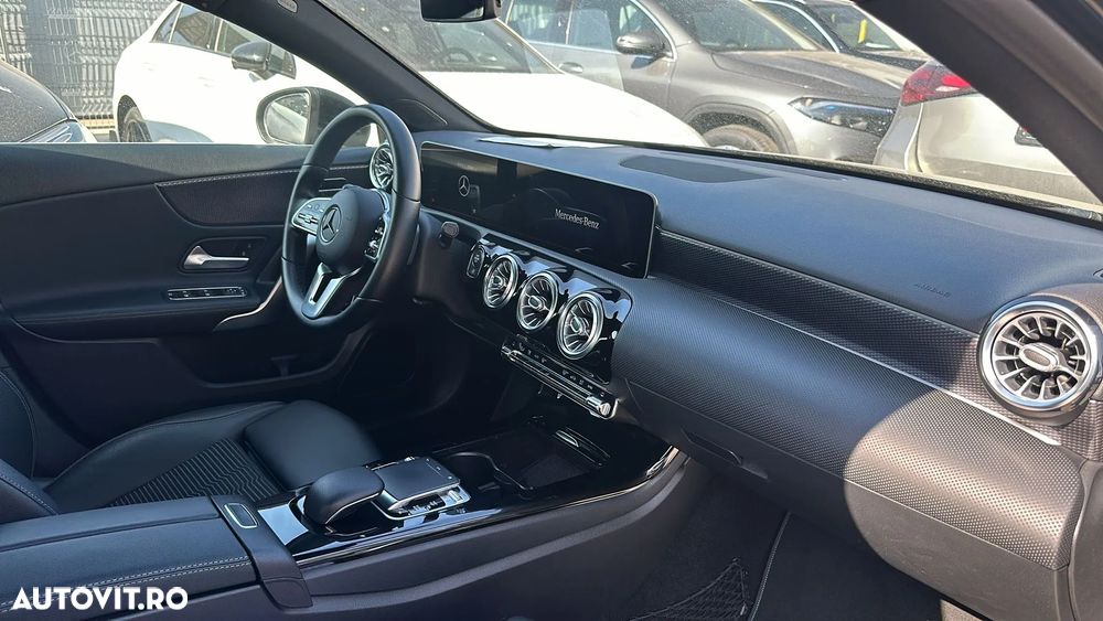 Mercedes-Benz A 180 - 4