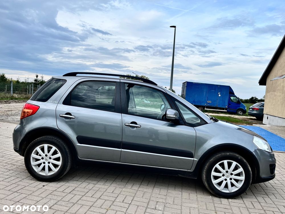 Suzuki SX4 1.6 VVT 4x2 Style - 5