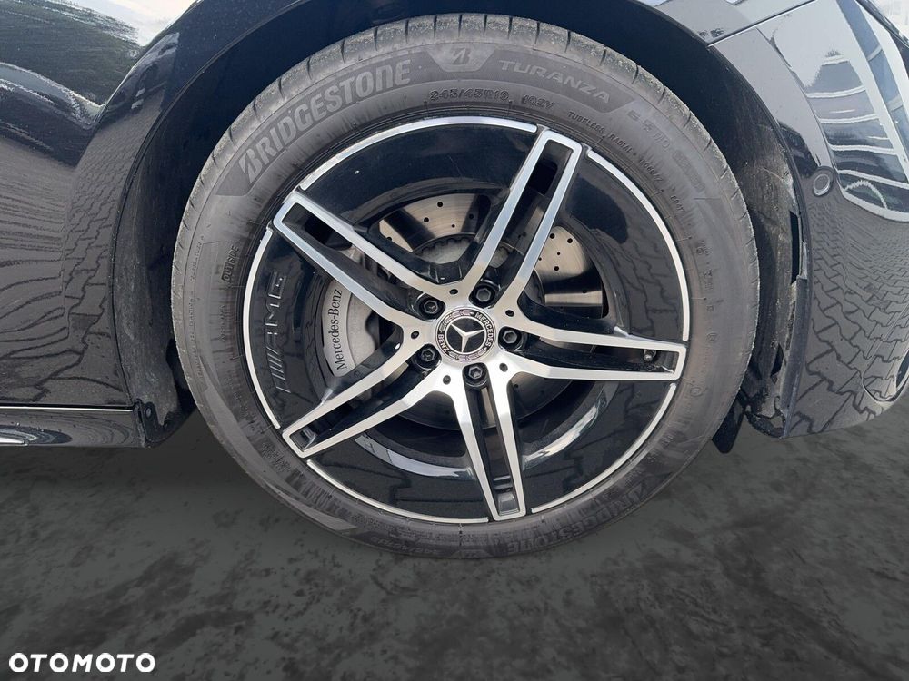 Mercedes-Benz Klasa E 220 d mHEV AMG 9G-Tronic - 11