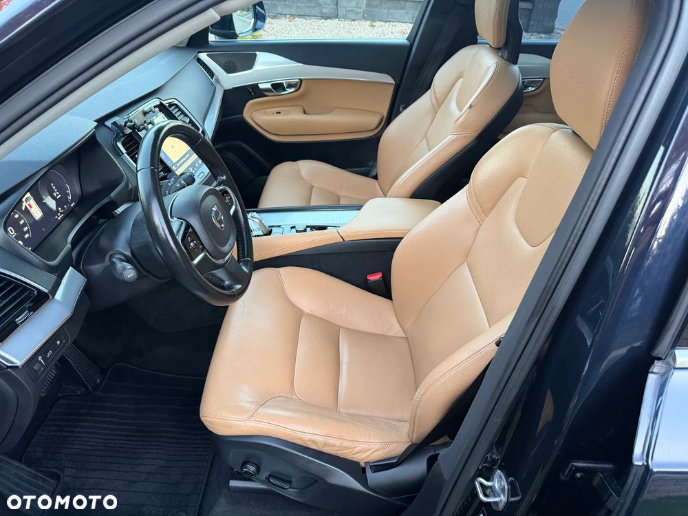 Volvo XC 90 - 14