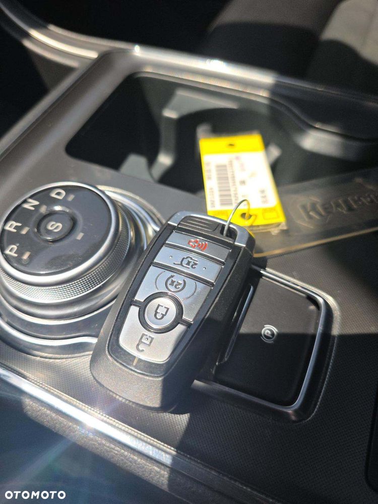 Ford Edge - 11