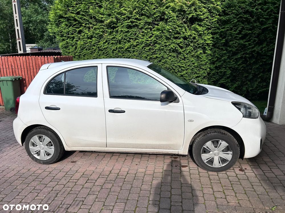 Nissan Micra - 1