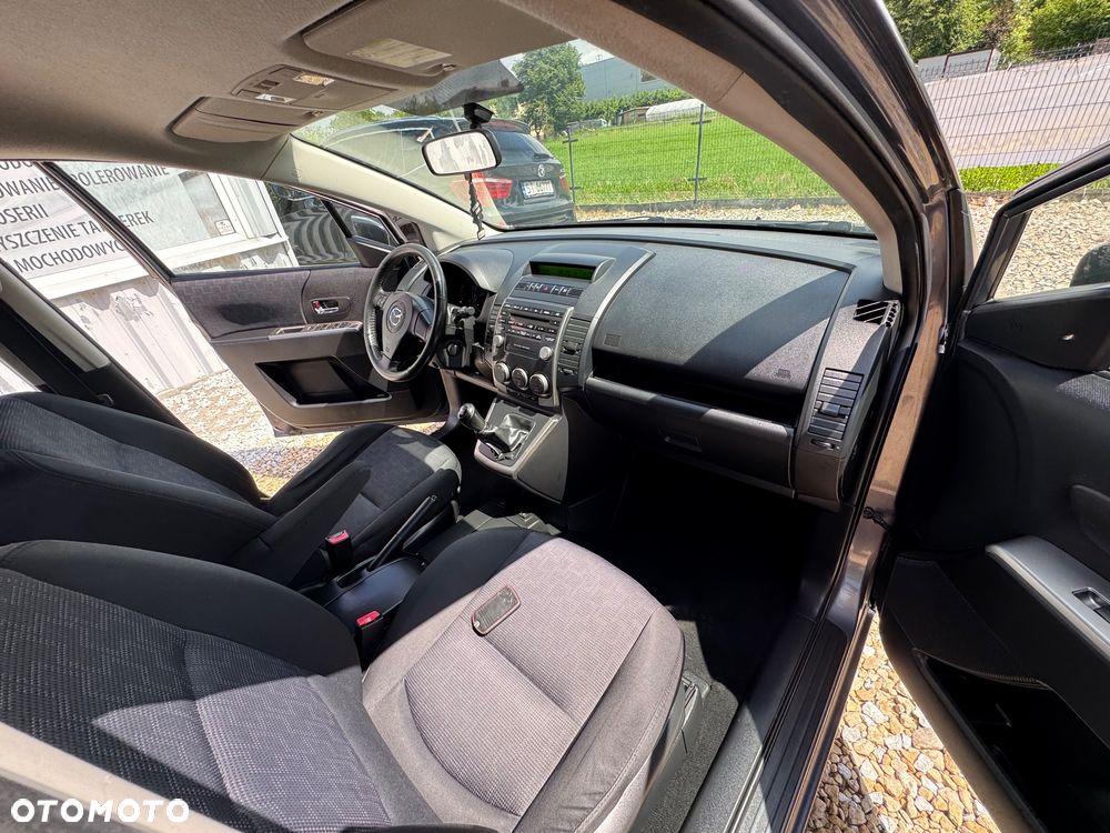 Mazda 5 - 18
