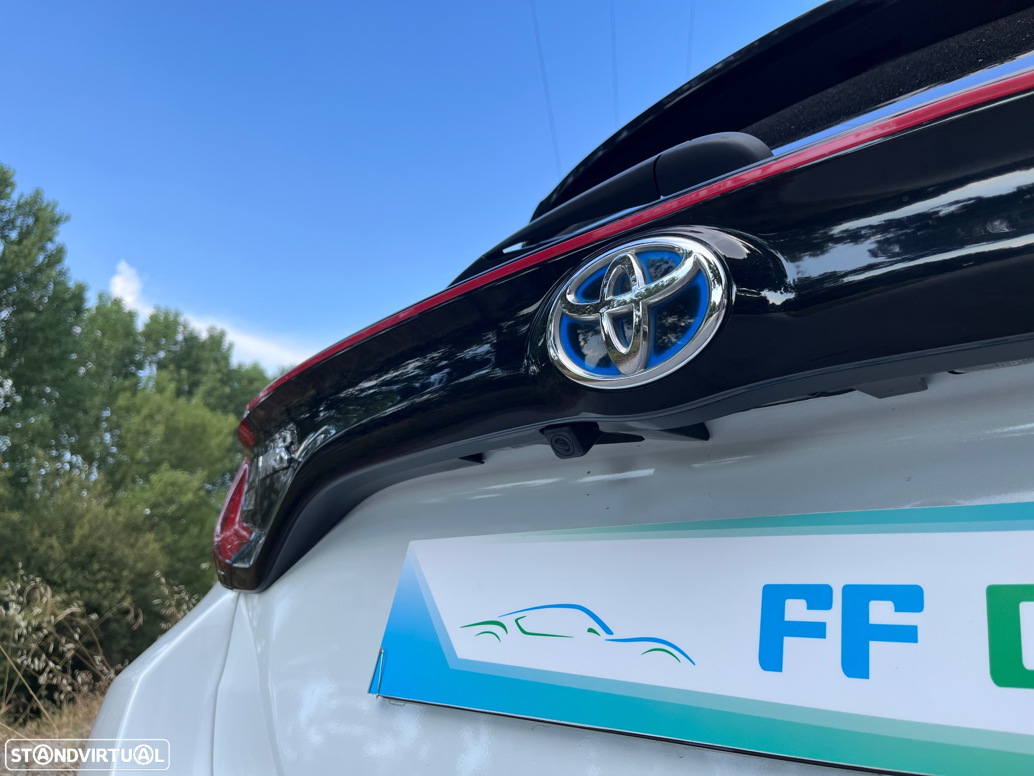 Toyota Yaris 1.5 HDF Premier Edition - 18