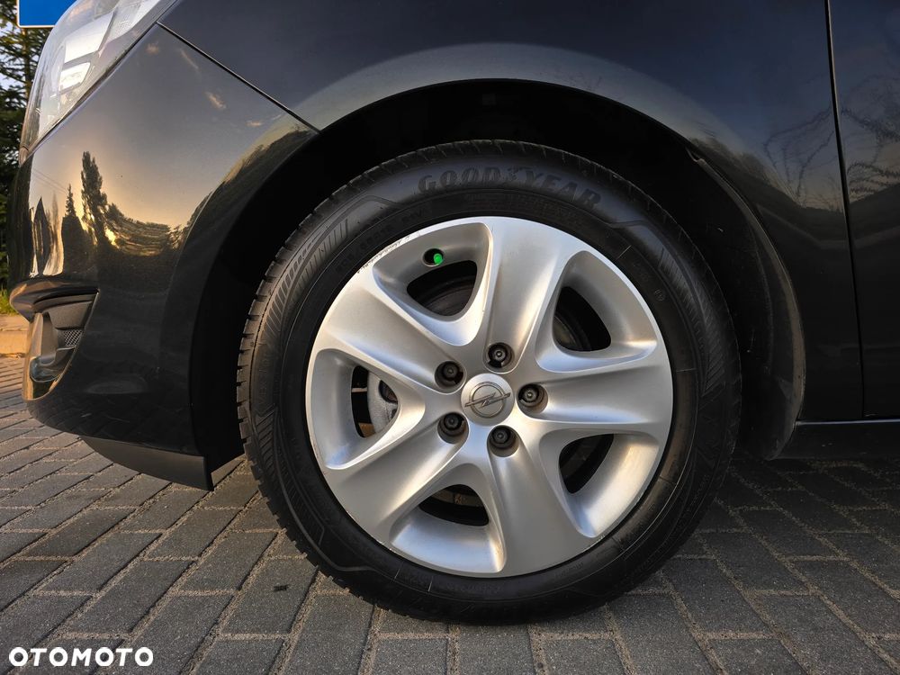 Opel Meriva 1.4 T Cosmo - 27