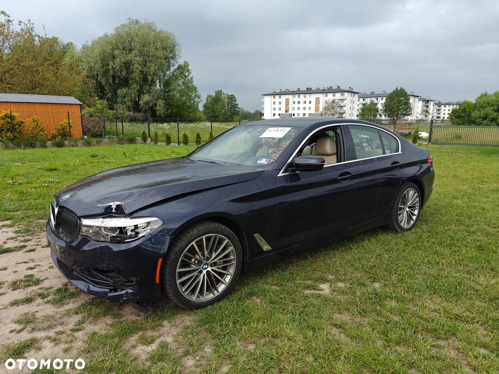 BMW Seria 5 530i xDrive Sport Line - 14