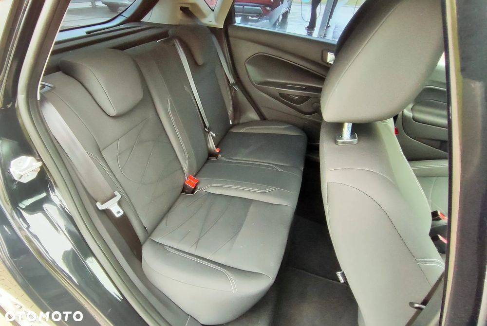 Ford Fiesta 1.25 Champions Edition - 11