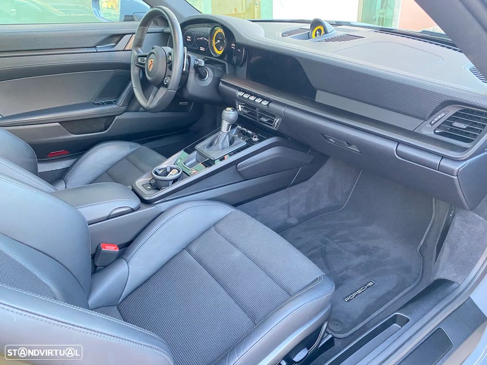 Porsche 911 (992) GT3 Touring Package PDK - 42