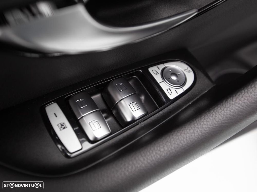 Mercedes-Benz E 300 de 9G-TRONIC - 16