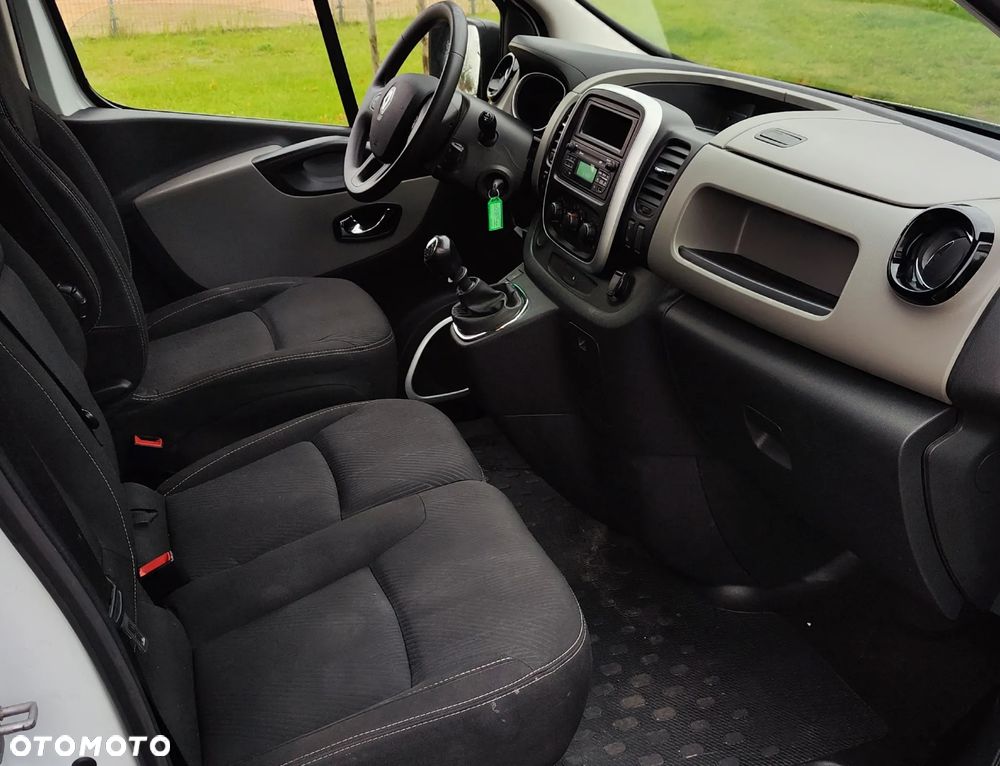 Renault Trafic - 16