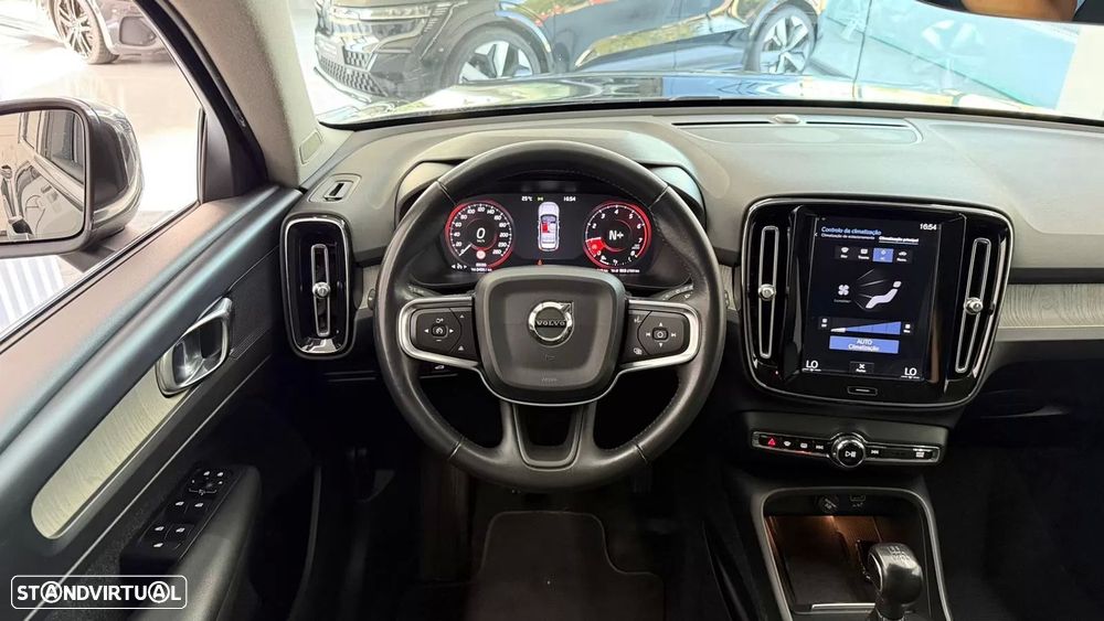 Volvo XC 40 - 18