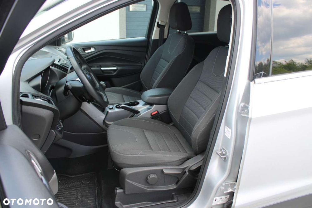 Ford Kuga - 19
