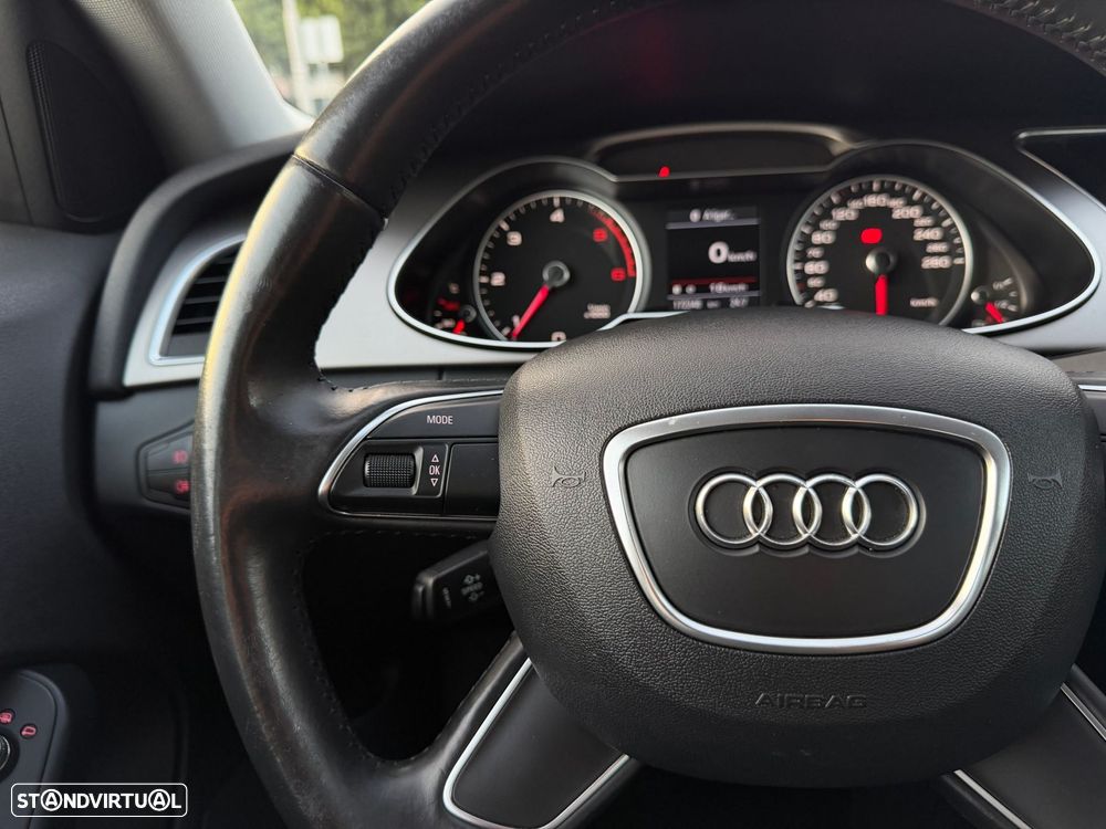 Audi A4 Avant 2.0 TDI Business Line - 15