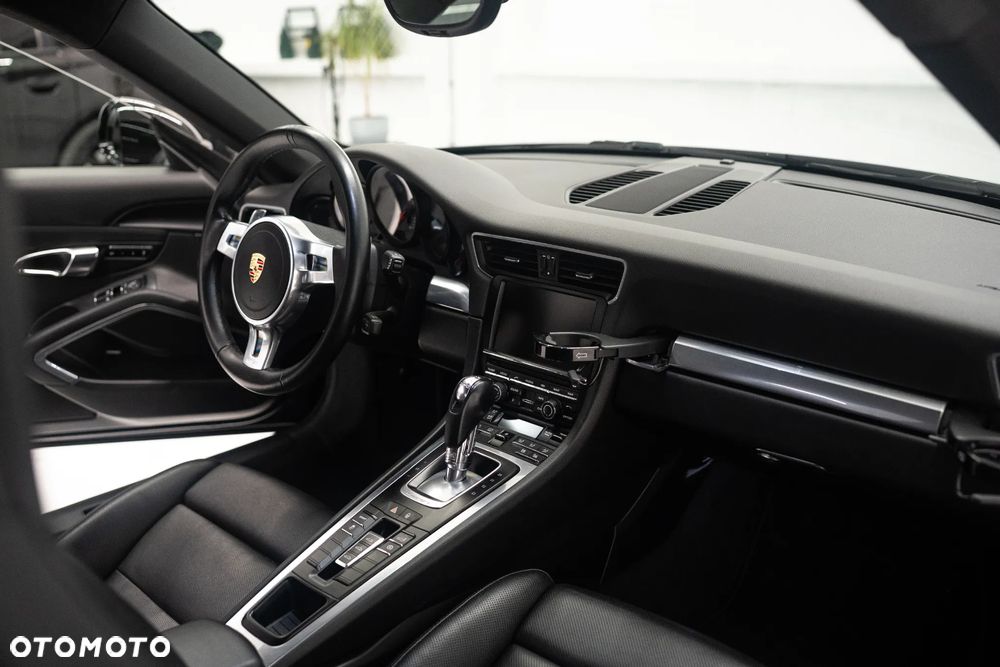 Porsche 911 Carrera PDK Black Edition - 15