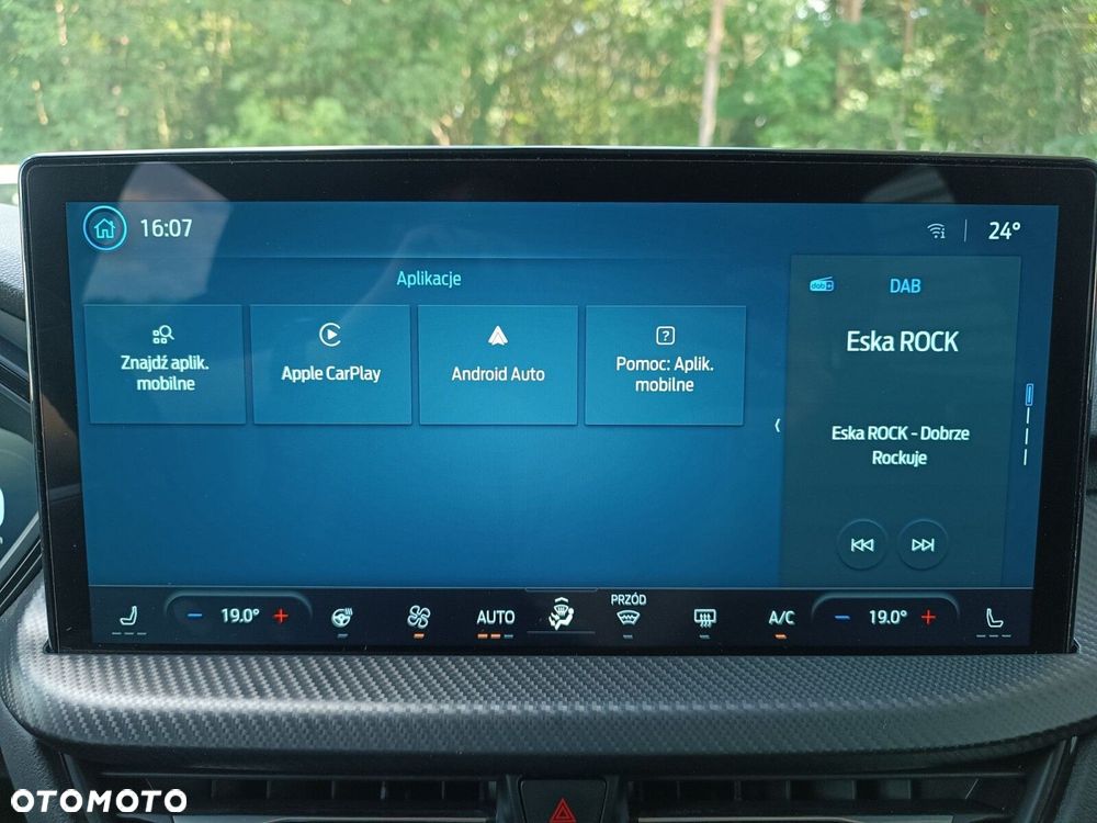 Ford Kuga - 21