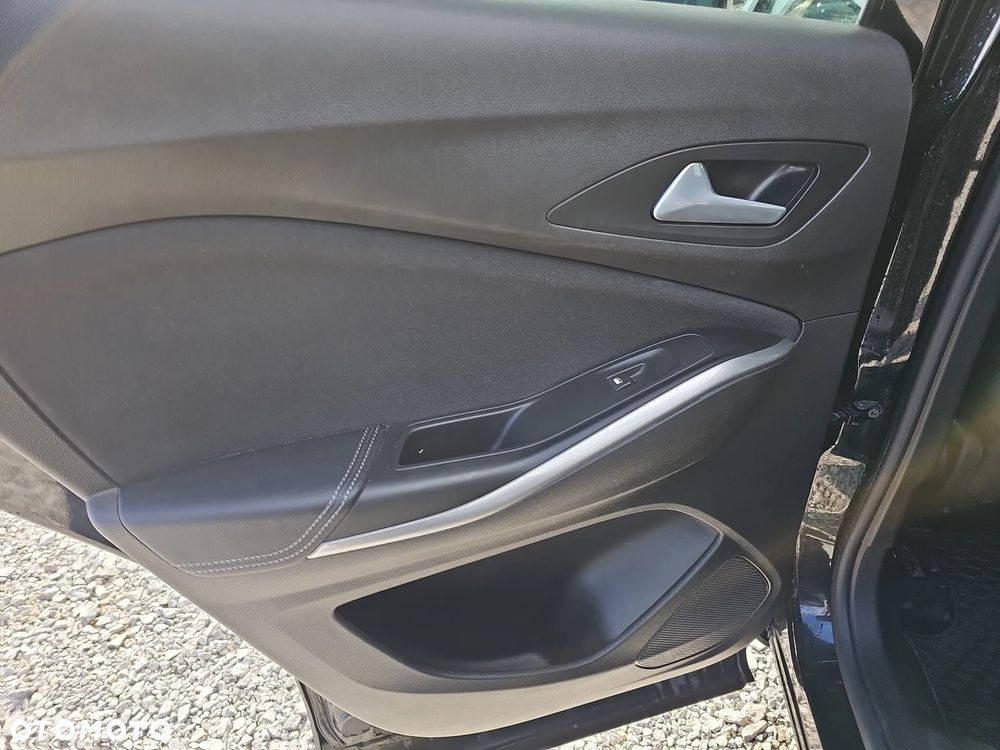 Opel Grandland X 1.2 T GPF Design Line S&S - 25