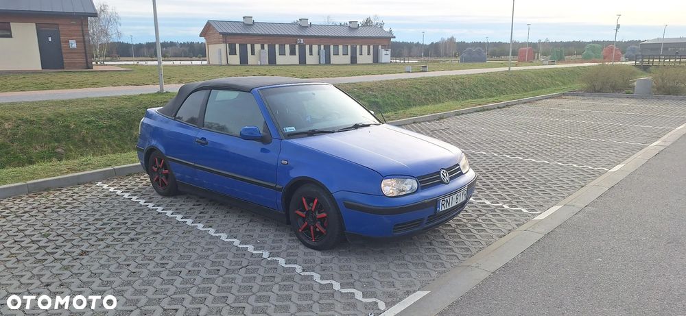 Volkswagen Golf - 3