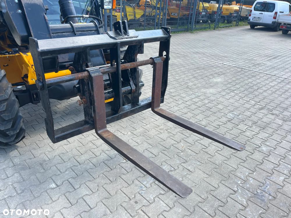 JCB 527-55 - 10
