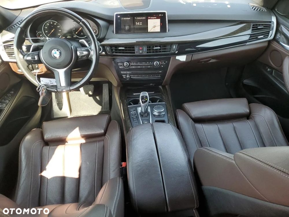 BMW X5 xDrive35i - 8