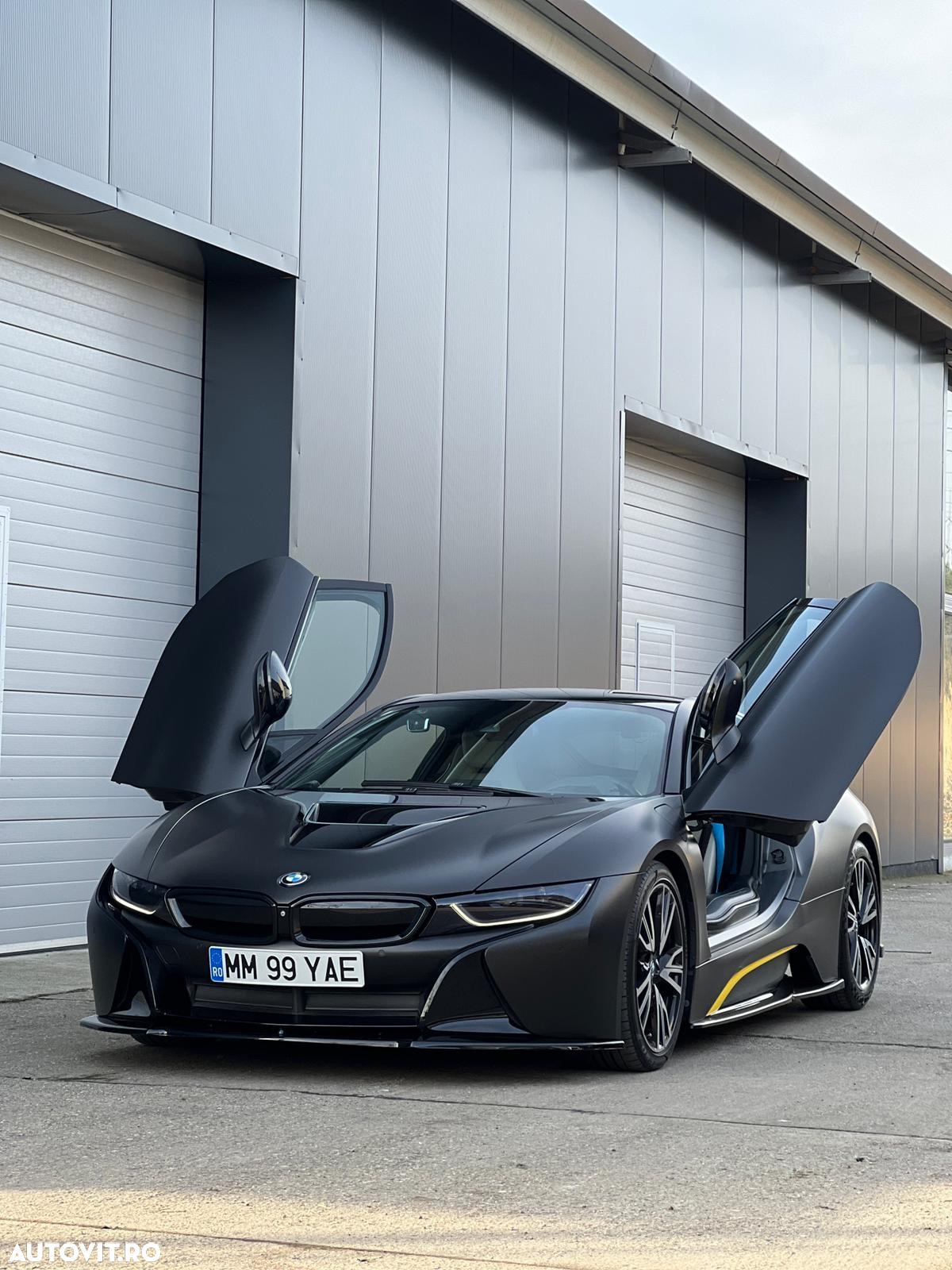 BMW i8 Coupe - 22