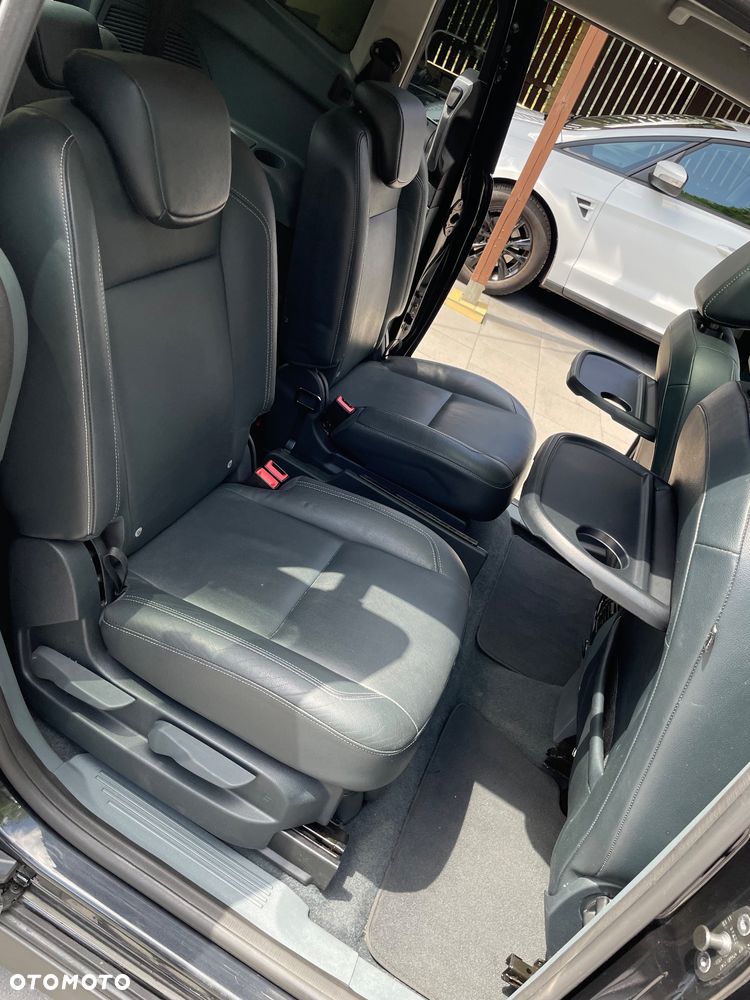 Ford Grand C-MAX - 23