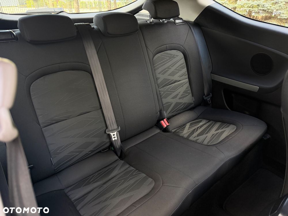 Kia Ceed - 19