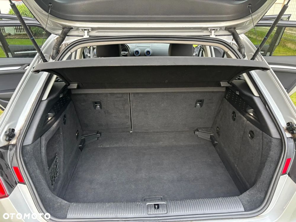 Audi A3 Sportback 2.0 TDI Ambition - 14