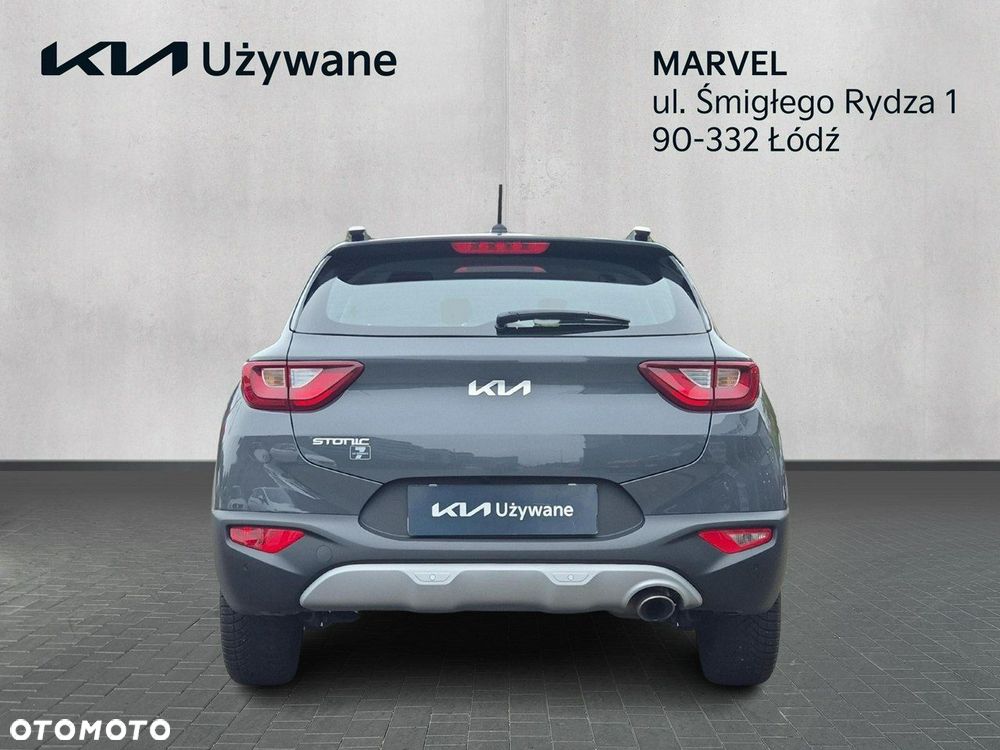 Kia Stonic 1.2 L - 4