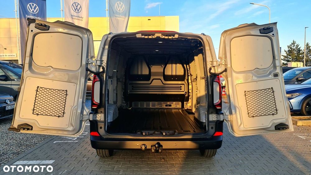 Volkswagen Transporter - 11