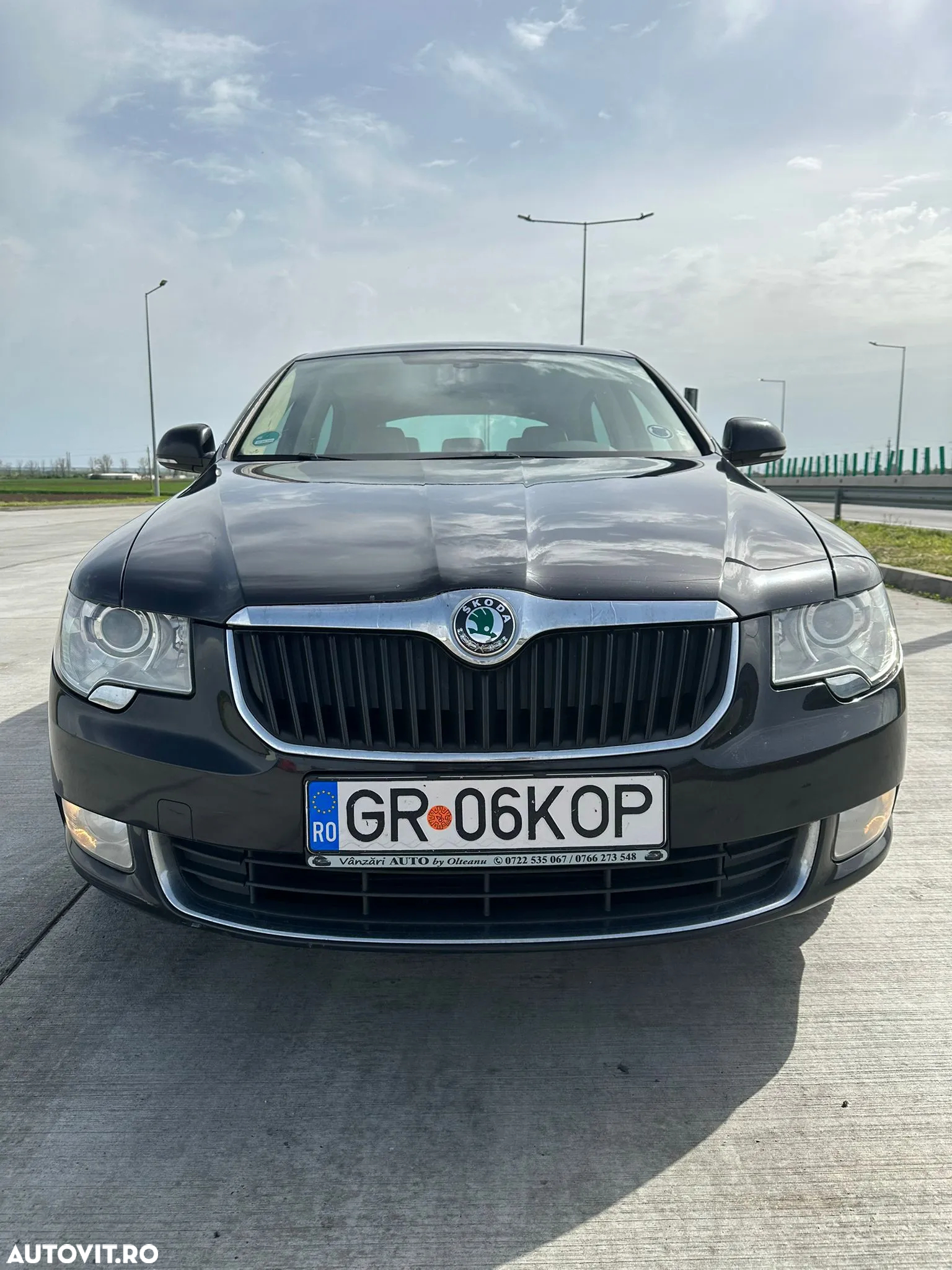Skoda Superb 2.0 TDI DSG Active - 6