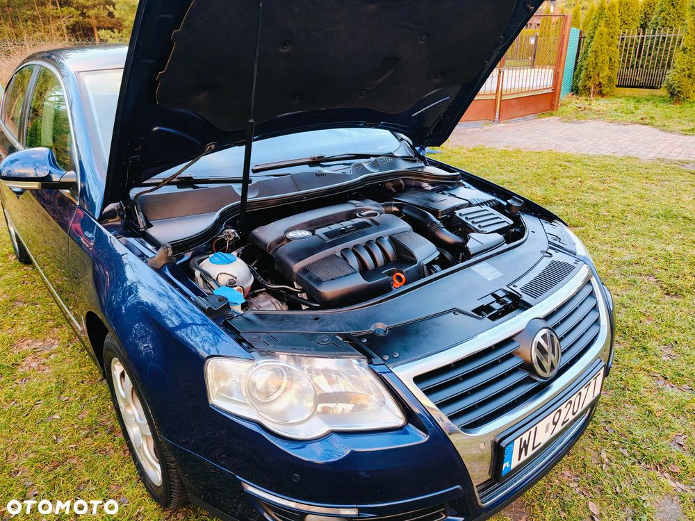 Volkswagen Passat 1.6 Comfortline - 9