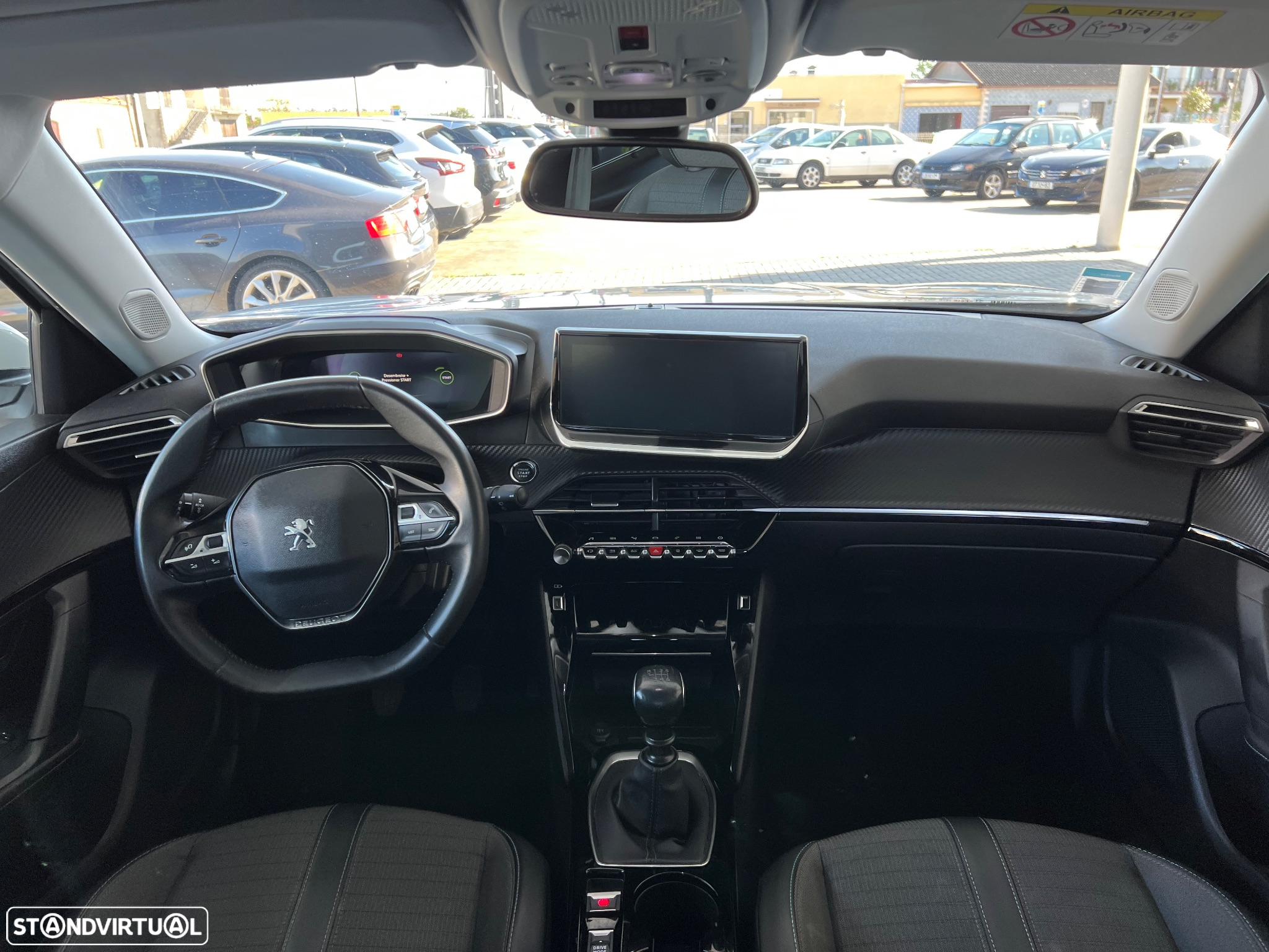 Peugeot 2008 1.5 BlueHDi Allure Pack - 27