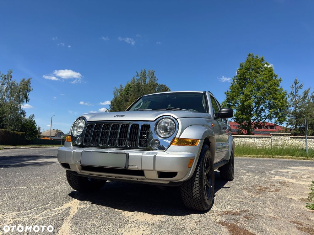 Jeep Cherokee 3.7 Limited - 13