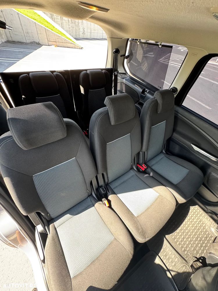 Ford Galaxy - 27