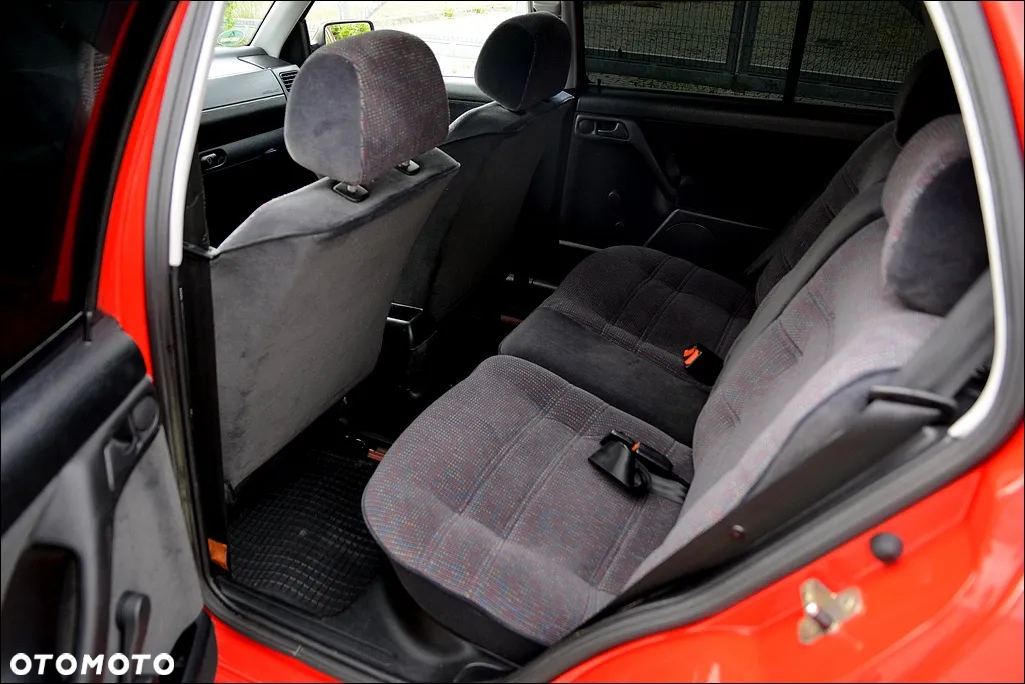 Volkswagen Vento - 21