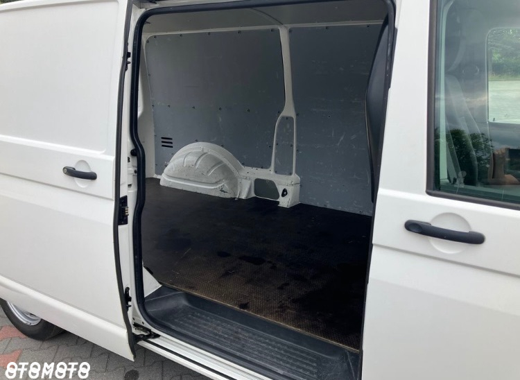 Volkswagen Transporter - 9