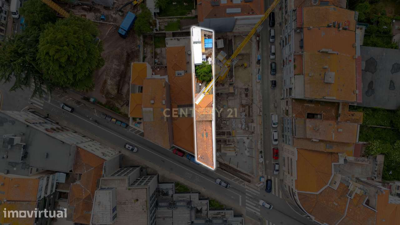 Prédio no centro do Porto com potencial construtivo. - Grande imagem: 5/10