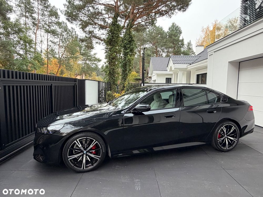 BMW Seria 5 520d xDrive mHEV M Sport - 9