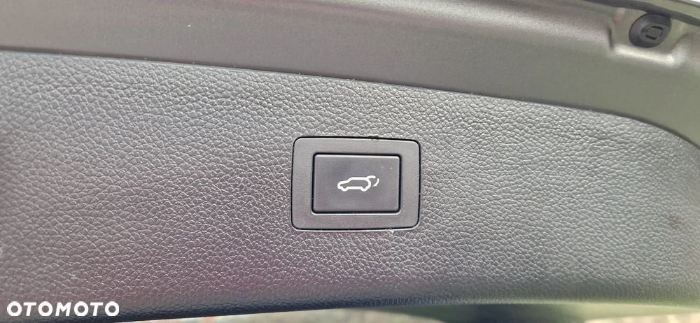 Hyundai i40 Kombi 1.7 CRDi DCT Premium - 13