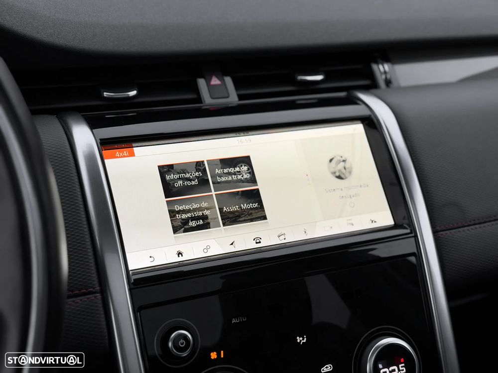 Land Rover Discovery Sport 1.5 I3 P300e AWD R-Dynamic SE - 26