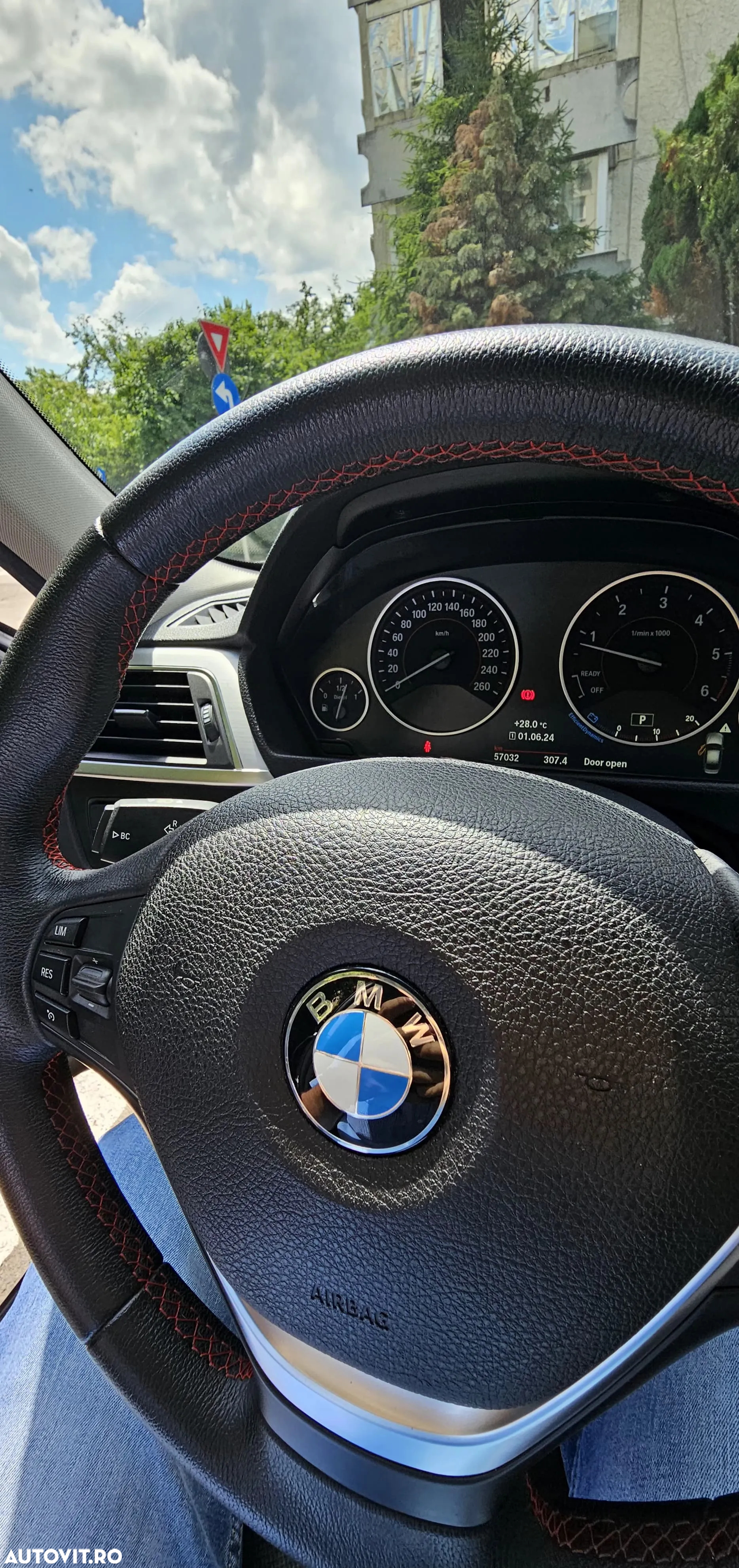BMW Seria 3 320d xDrive Aut. Sport Line - 11
