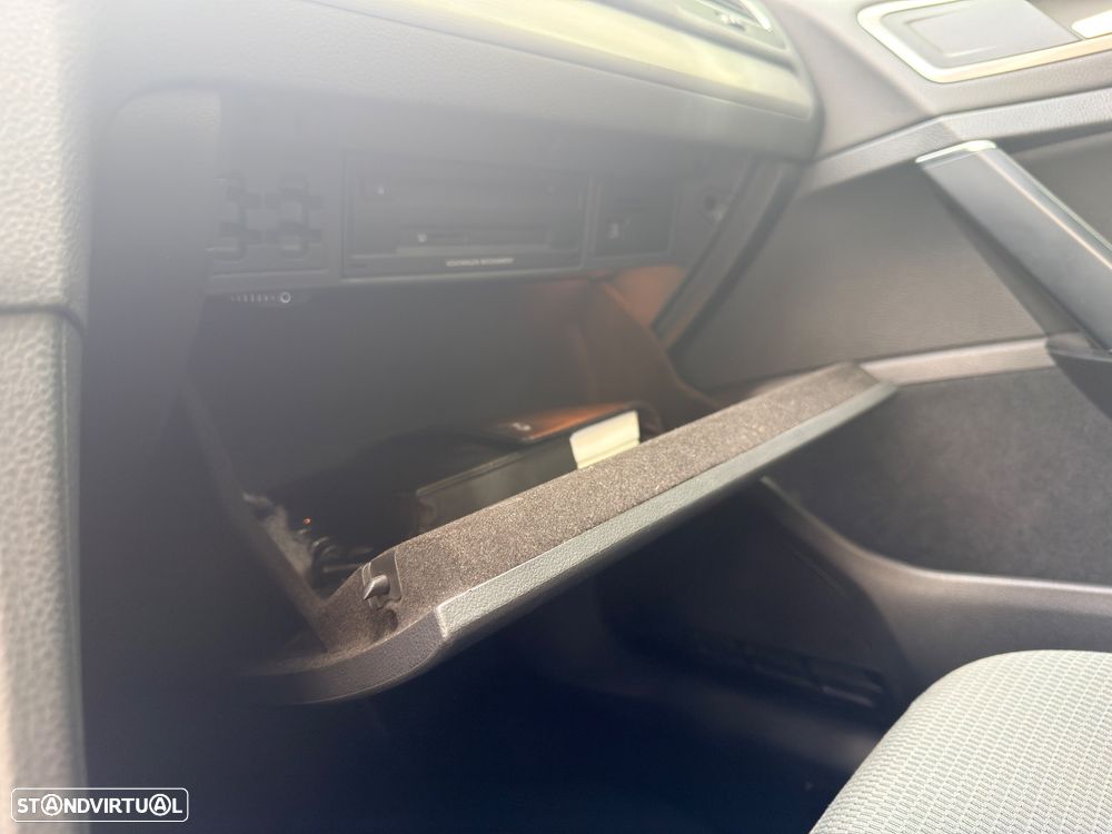 VW Golf 1.6 TDi BlueMotion Comfortline - 21