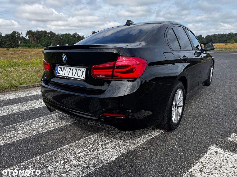 BMW Seria 3 320i - 22