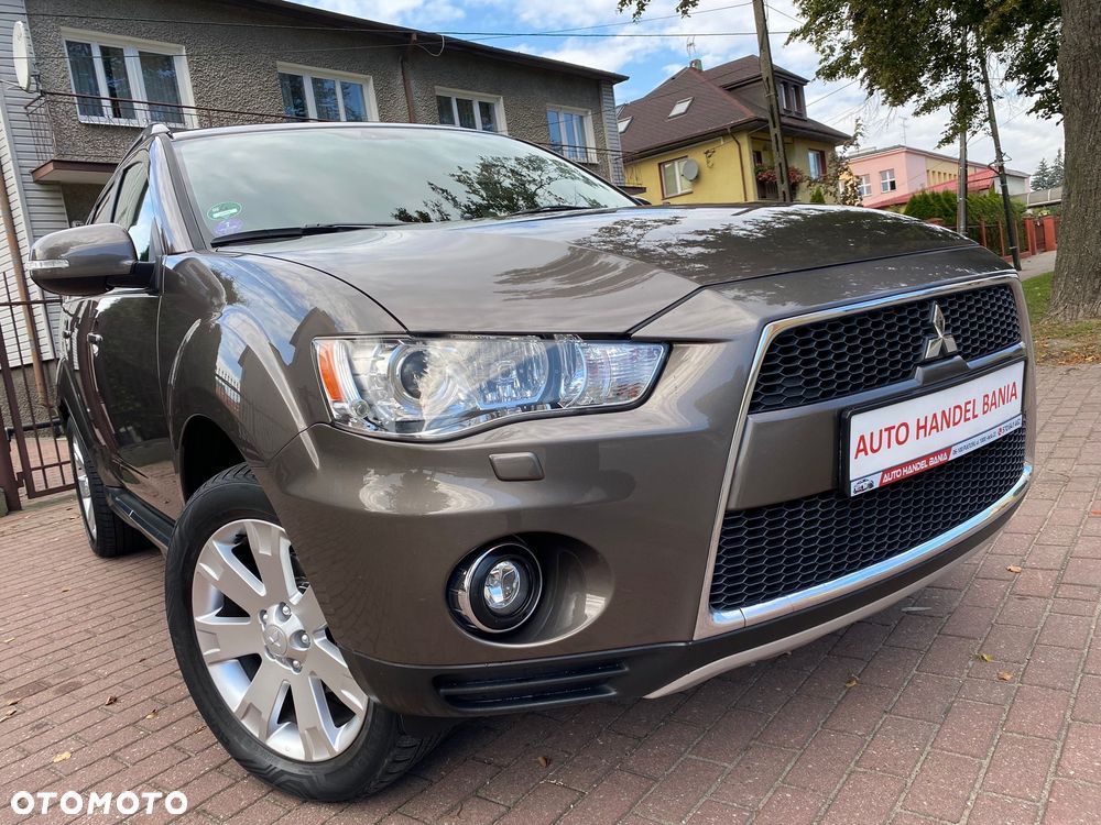 Mitsubishi Outlander 2.0 Intense + 2WD EU5 CVT - 28