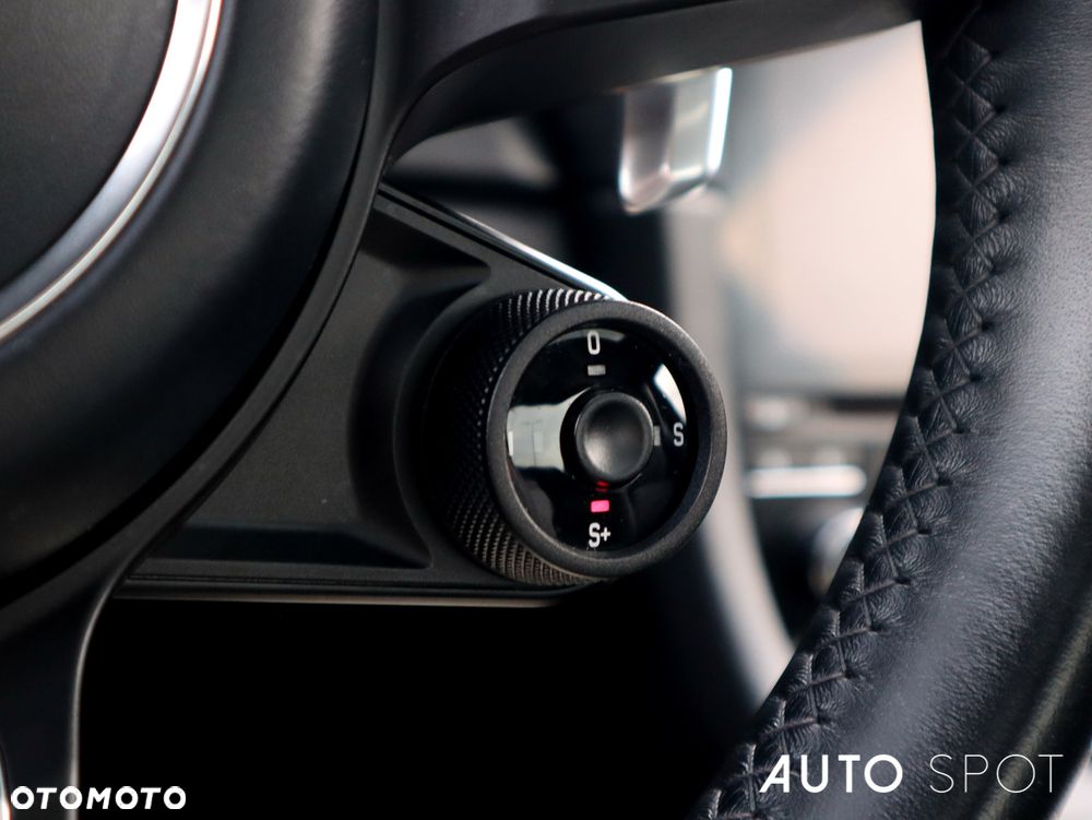 Porsche 911 Turbo S - 26