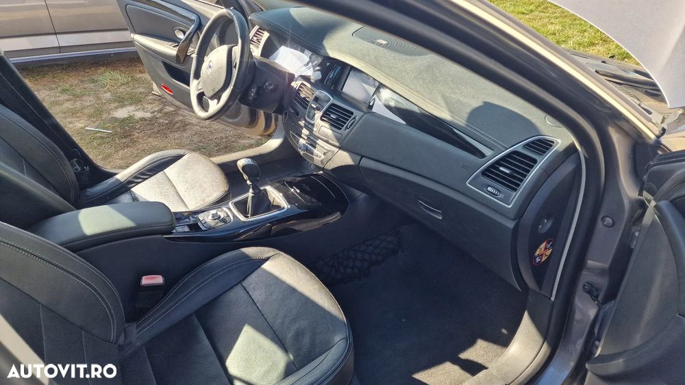 Renault Laguna dCi 150 FAP Start-Stop Paris Business - 4