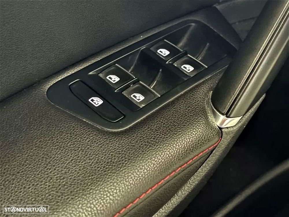 VW Golf 2.0 TSi GTi DSG - 42