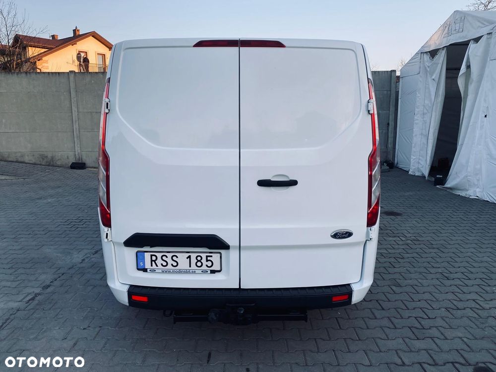 Ford TRANSIT CUSTOM - 6