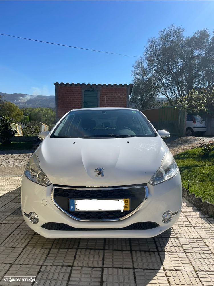 Peugeot 208 1.2 VTi Allure - 2